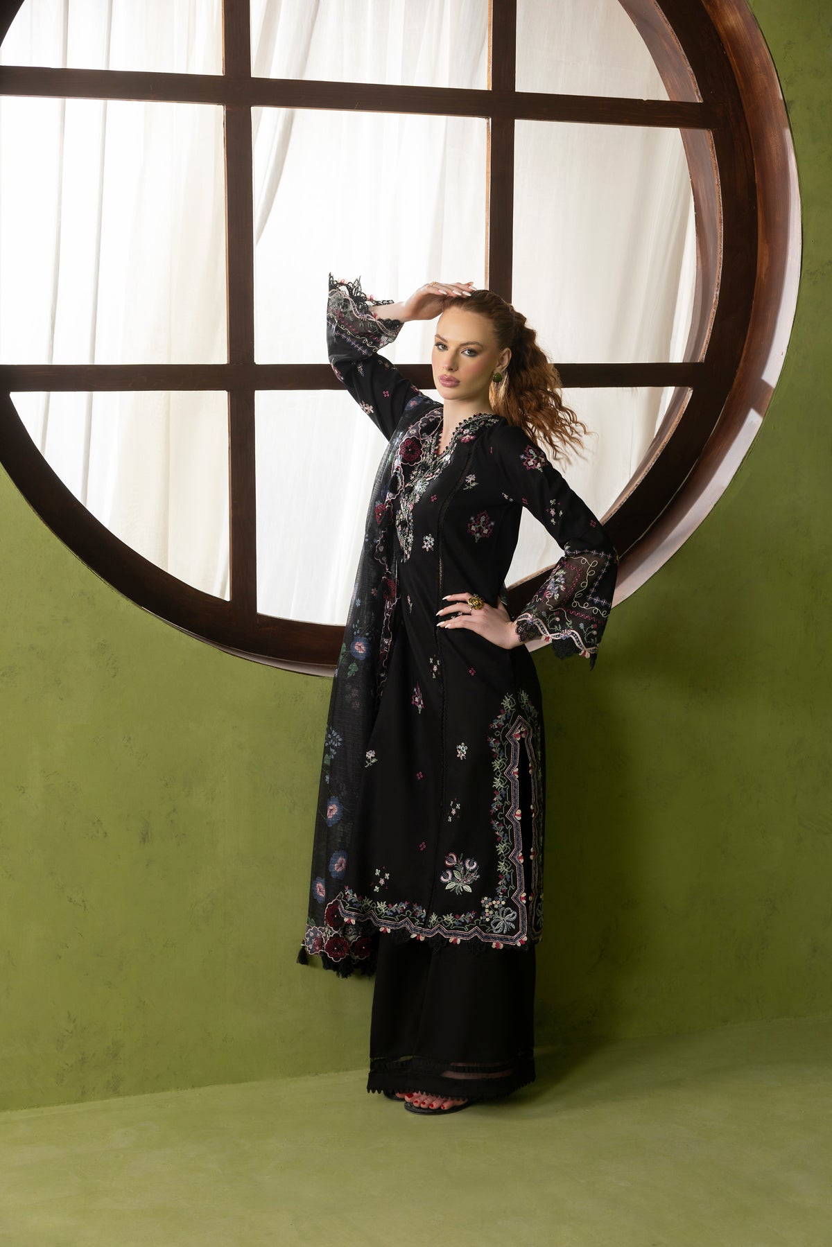 NOIR-CAMBRIC COTTON EMBROIDERED-10028