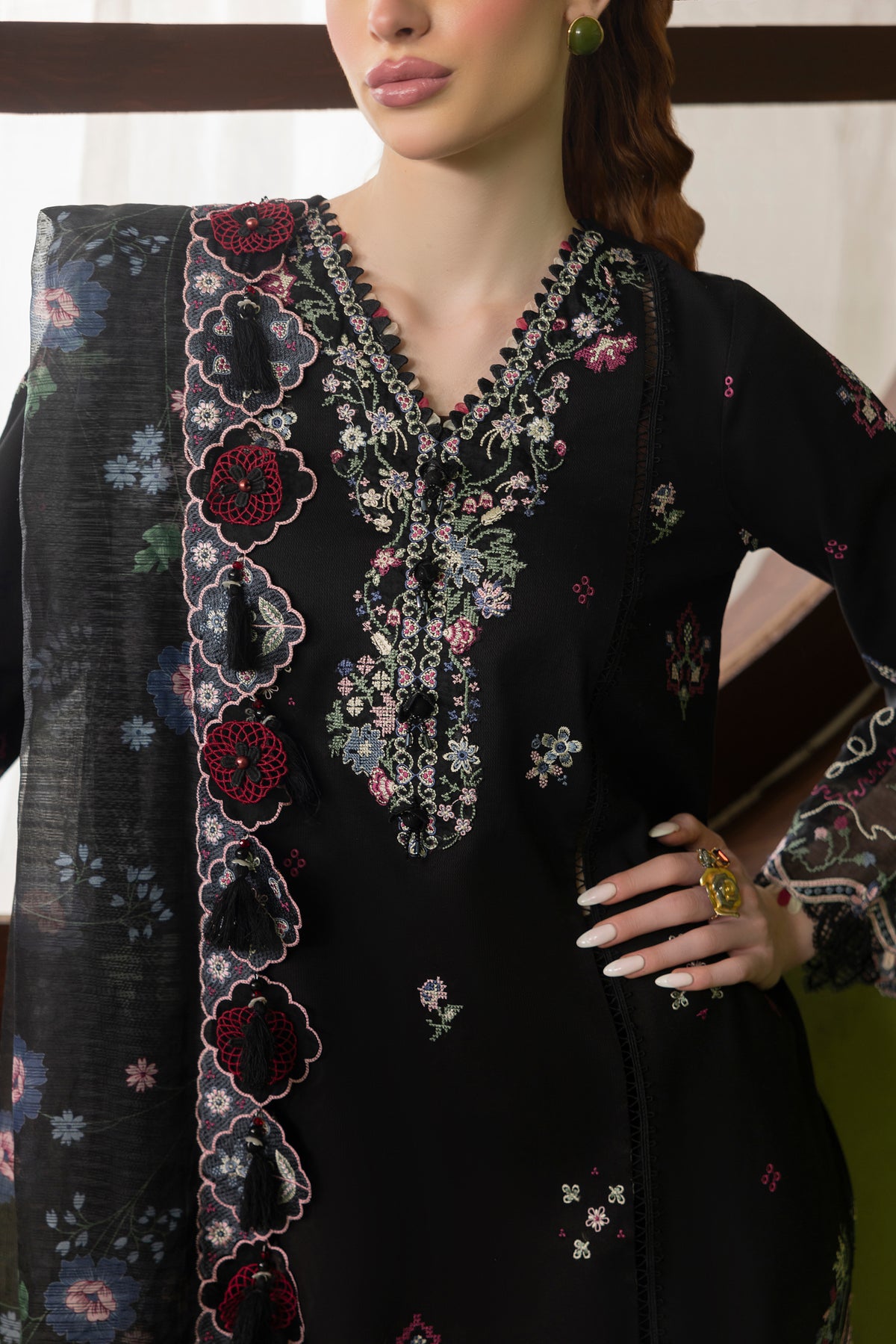 NOIR-CAMBRIC COTTON EMBROIDERED-10028