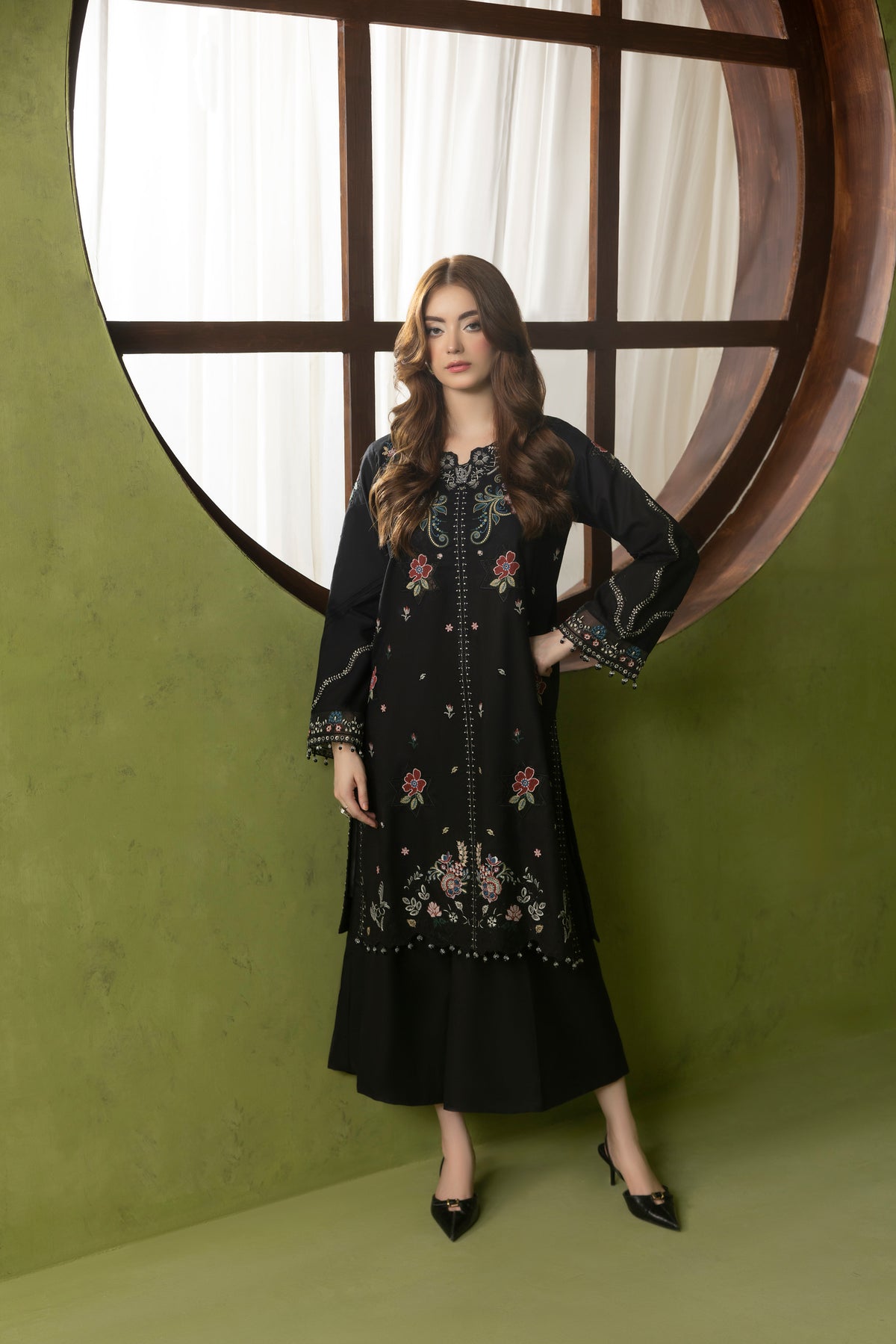 ESLIPSE-KARANDI EMBROIDERED-10031