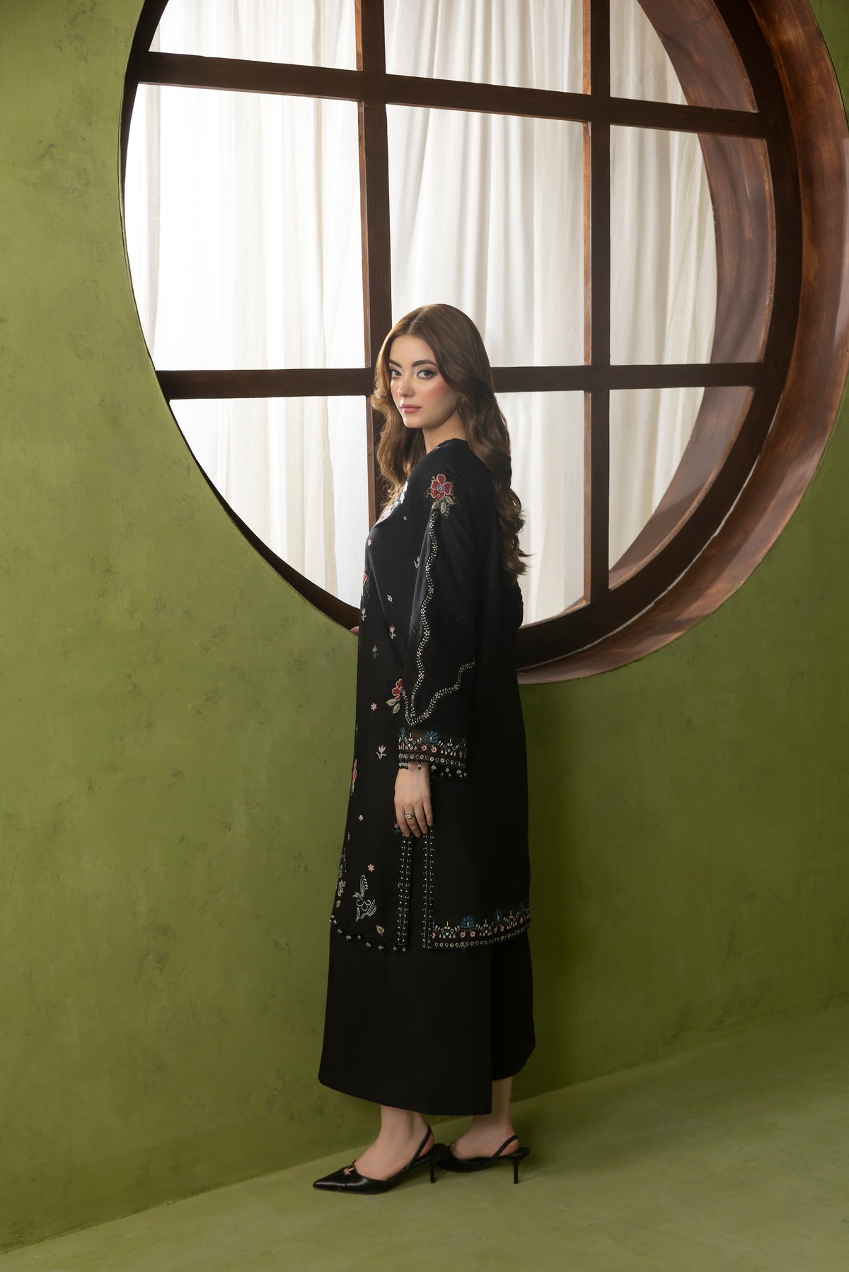 ESLIPSE-KARANDI EMBROIDERED-10031