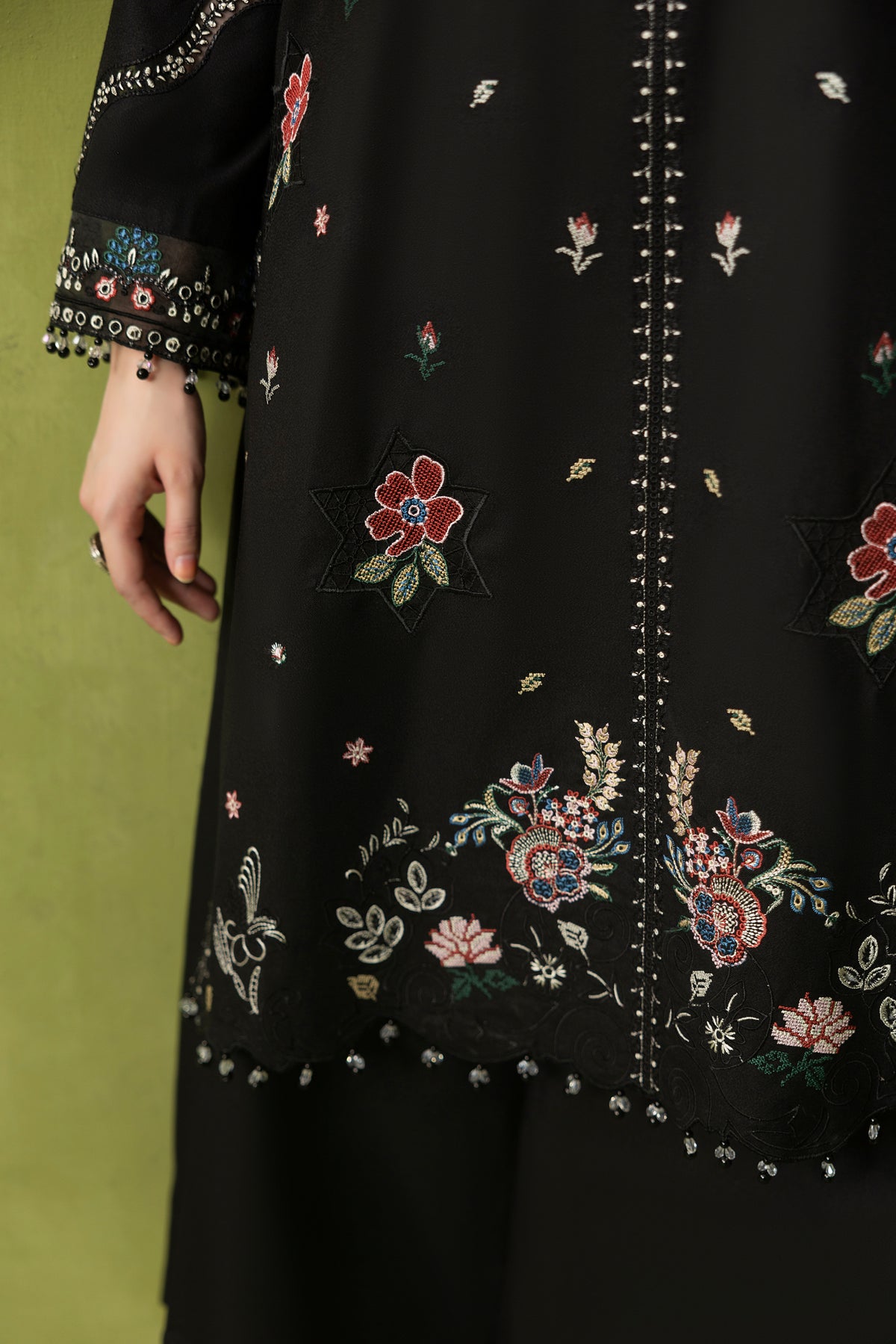 ESLIPSE-KARANDI EMBROIDERED-10031